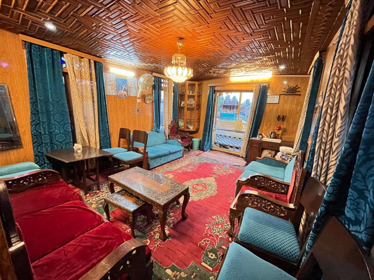New Silver Jubilee Heritage Group Of Houseboats Hotel Srinagar  Exterior photo