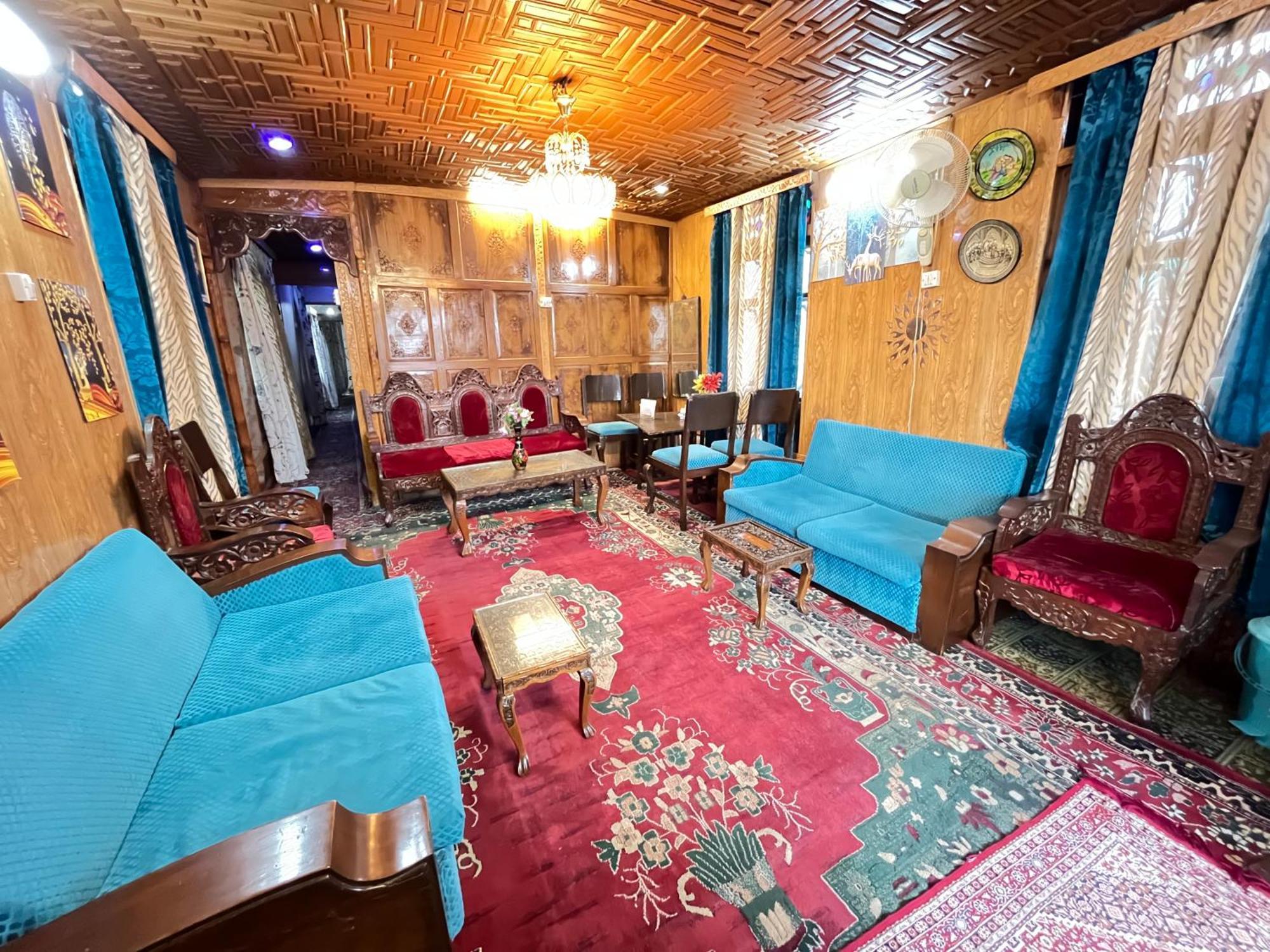 New Silver Jubilee Heritage Group Of Houseboats Hotel Srinagar  Exterior photo